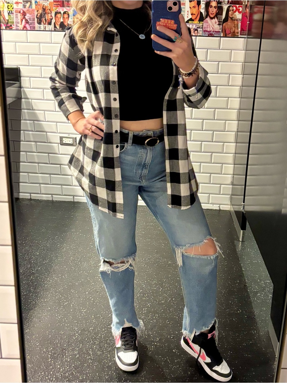 💗 Zara High-Rise Distressed Blue Jeans Size 8